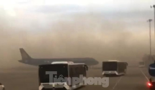 Ban chỉ huy Phòng chống thiên tai & TKCN tỉnh TT-Huế và lãnh đạo thị xã Hương Thủy cho biết, không hề có trận lốc nào xảy ra trên địa bàn vào chiều 16/7. (Ảnh cắt từ clip)