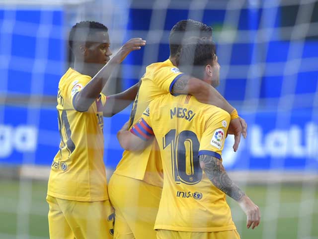 Bóng đá - Video highlight trận Alaves - Barcelona: Messi "trút giận", đại thắng hủy diệt