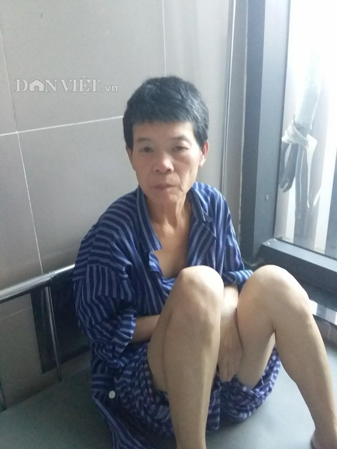 Bà Huệ khi còn ở trong khu cách ly, bệnh viện Đa khoa tỉnh Lạng Sơn. Ảnh: Q.N