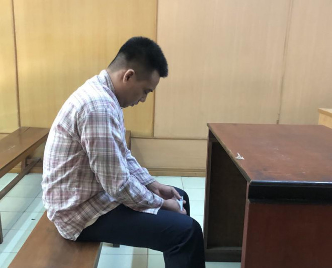 Bị cáo Thuận khi toà nghị án. Ảnh: H.Y