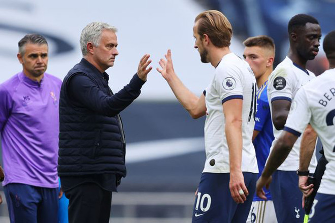 Harry Kane tỏa sáng &#34;giúp&#34; MU, Chelsea: Mourinho khen &#34;không ai sánh nổi&#34; - 2