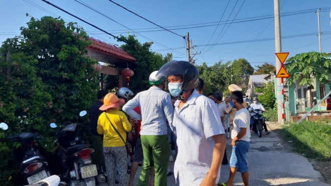 Cơ quan chức năng kiểm tra khu lưu trú có nhóm người Trung Quốc tại phường Điện Dương vào chiều 18/7