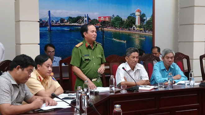 Đại tá Đinh Kim Lập – Phó Giám đốc Công an tỉnh Bình Thuận, cho biết hiện tại vẫn chưa xác định chính thức ai là người cầm lái xe khách
