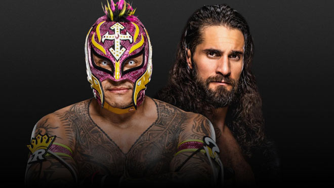 Hai cựu vô địch thế giới Rey Mysterio (trái) và Seth Rollins vừa đọ sức trong trận đấu WWE đình đám