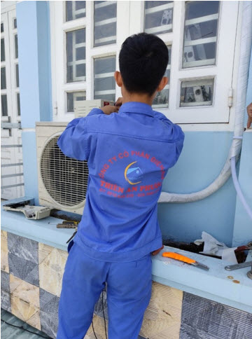 Đội ngũ nhân viên công ty chuyên nghiệp và tận tâm vì khách hàng