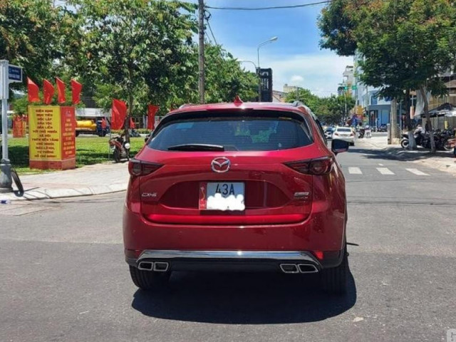 Tin tức trong ngày - Vì sao CSGT khó xử lý ô tô có BKS gắn bản đồ thiếu Hoàng Sa - Trường Sa?