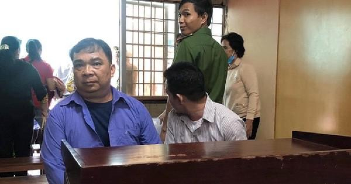 Pháp luật - Cài định vị vào xe vợ trẻ, mở lên thấy trong... nhà nghỉ!