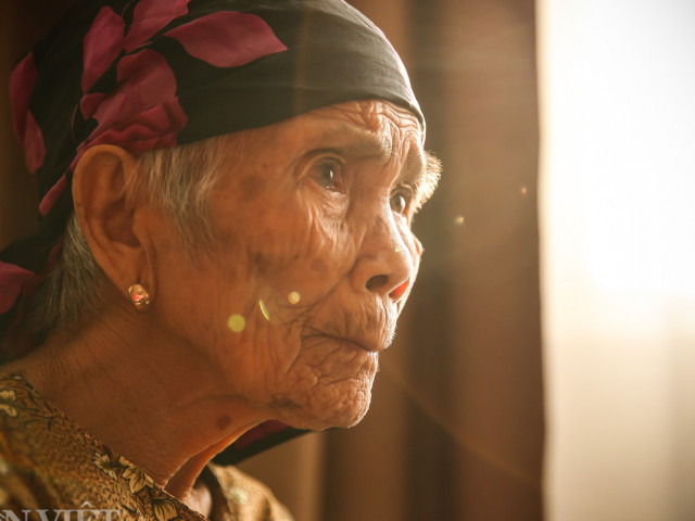 Tin tức trong ngày - 300 Mẹ Việt Nam anh hùng về Thủ đô và những chia sẻ xúc động