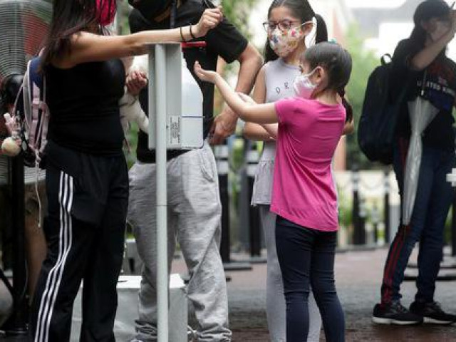 Thế giới - Thế giới oằn mình trước làn sóng bệnh nhân Covid-19