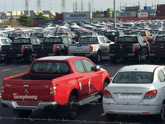 Thị trường - Tiêu dùng - 41 ôtô được giải cứu sau 3 năm ‘mắc’ ở cửa khẩu Hữu Nghị