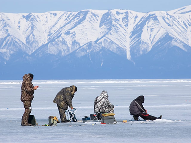 Du lịch - Câu cá trên hồ băng – trải nghiệm đậm chất bản địa tại Nga