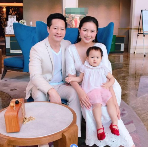 Chân dài miền Tây làm vợ thứ 4 của đại gia trăm tỷ hơn 26 tuổi đổi đời giàu có, sống sướng như tiên - 10