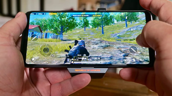 Asus ROG Phone 3 là chiếc điện thoại chơi game "hot" nhất hiện nay.