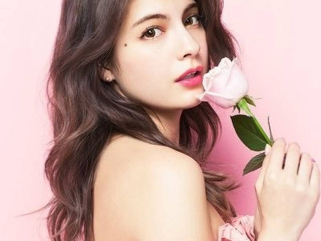 Làm đẹp - Choáng với nhan sắc thật của mỹ nhân khiến "người hùng Nhật Bản" mê đắm