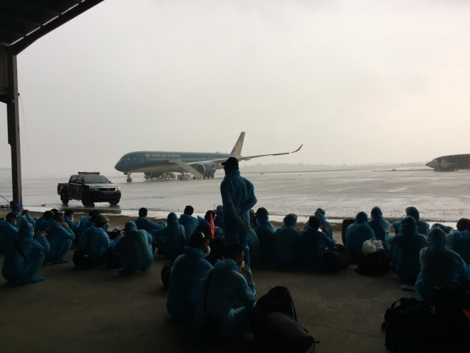 Hình ảnh máy bay A350 của Vietnam Airlines tại sân bay Bata (Guinea Xích đạo)