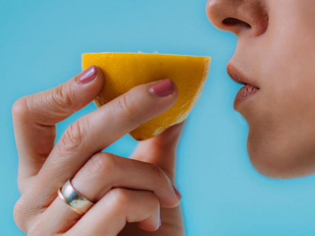 Thế giới - COVID-19: Triệu chứng mất khứu giác phổ biến hơn ho gấp 10 lần