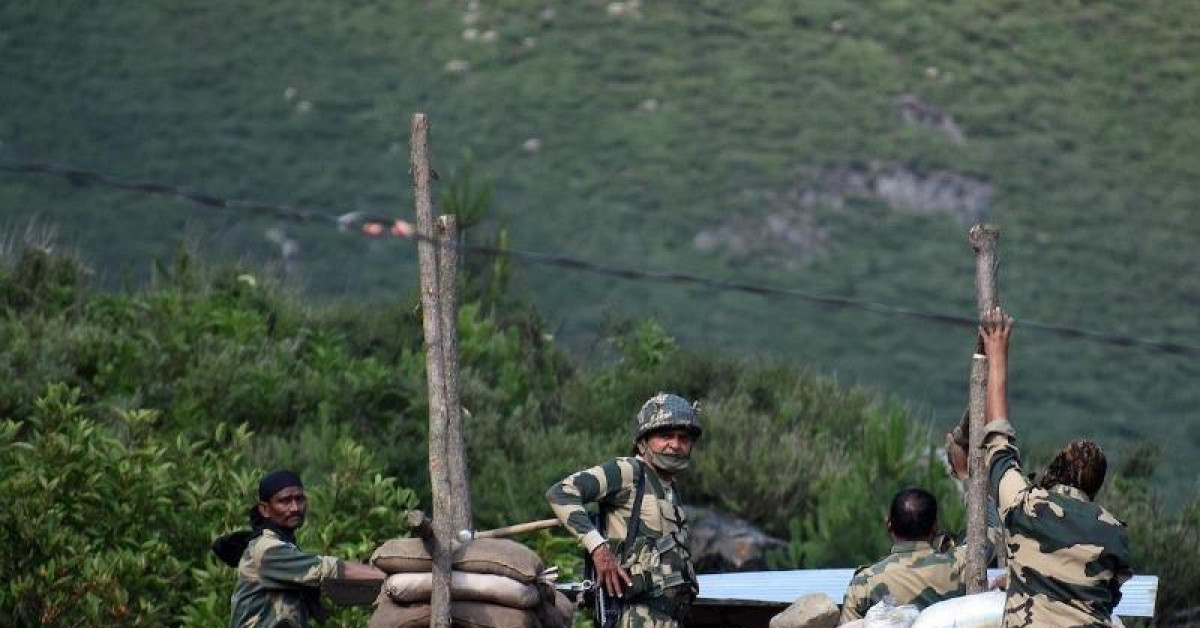 Thế giới - Ấn Độ điều 35.000 quân, 5 tiêm kích Rafale sát Trung Quốc