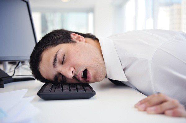 Những sai lầm dễ mắc khiến dân văn phòng dù say giấc ngủ trưa nhưng người càng thêm mệt - 4