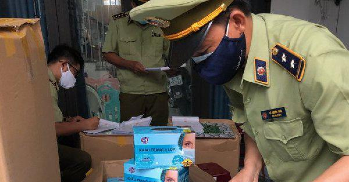 Thị trường - Tiêu dùng - Đà Nẵng liên tục phát hiện khẩu trang y tế nghi ngờ kém chất lượng