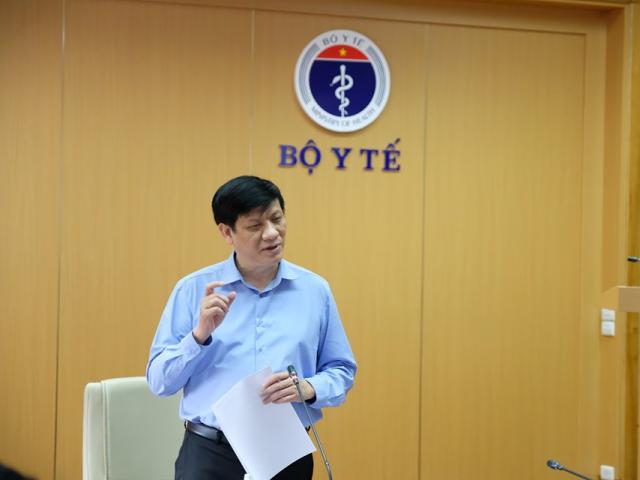Tin tức trong ngày - Quyền Bộ trưởng Bộ Y tế: Đà Nẵng truy tìm F0 rất khó, có thể phát hiện ca bệnh mới ở Hà Nội, TP.HCM