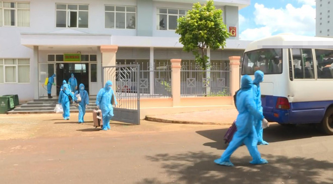 Chuyển các trường hợp các ly tại Bệnh viện Đa khoa vùng Tây Nguyên sang Bệnh viện Lao và Bệnh phổi Đắk Lắk