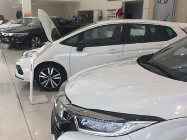 Thị trường - Tiêu dùng - Hoãn sắm ôtô vì dịch