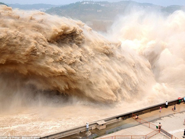 Thế giới - NÓNG nhất tuần: Dấu hiệu 500 năm có một trên sông Hoàng Hà và hiểm họa thảm khốc tiềm ẩn