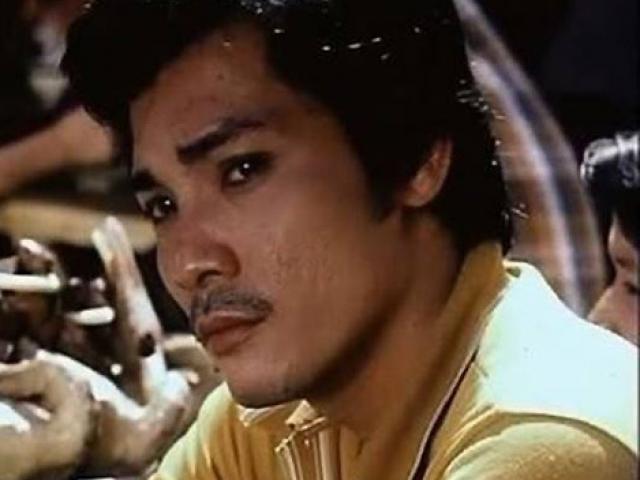 Đời sống Showbiz - Tài tử thú nhận "nếm mùi đàn bà" từ năm 13 tuổi: U70 cưới vợ thứ 4 kém 32 tuổi