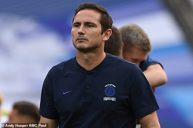 Lampard đòi công lý cho Chelsea, muốn được đặc ân như MU - Man City - 2