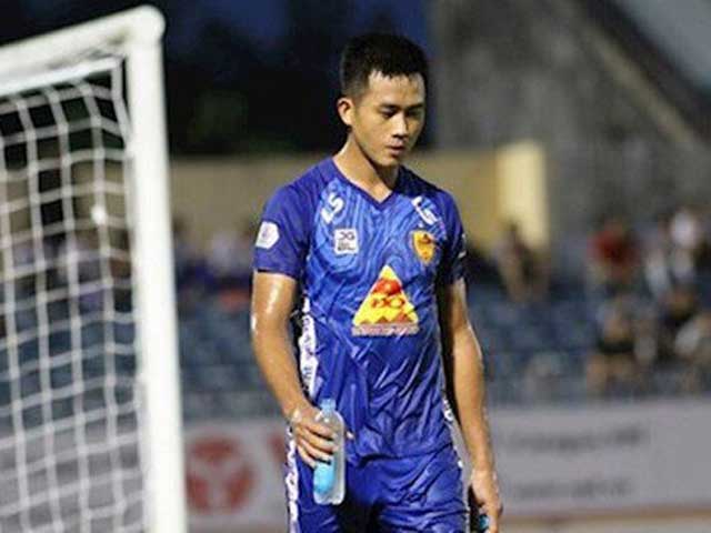 Hà Minh Tuấn vẫn đang tịt ngòi sau 11 vòng đấu tại V-League 2020