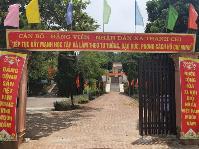 Tin tức trong ngày - Chủ tịch UBND xã bị cách chức vì lộ clip "nóng" với cấp dưới