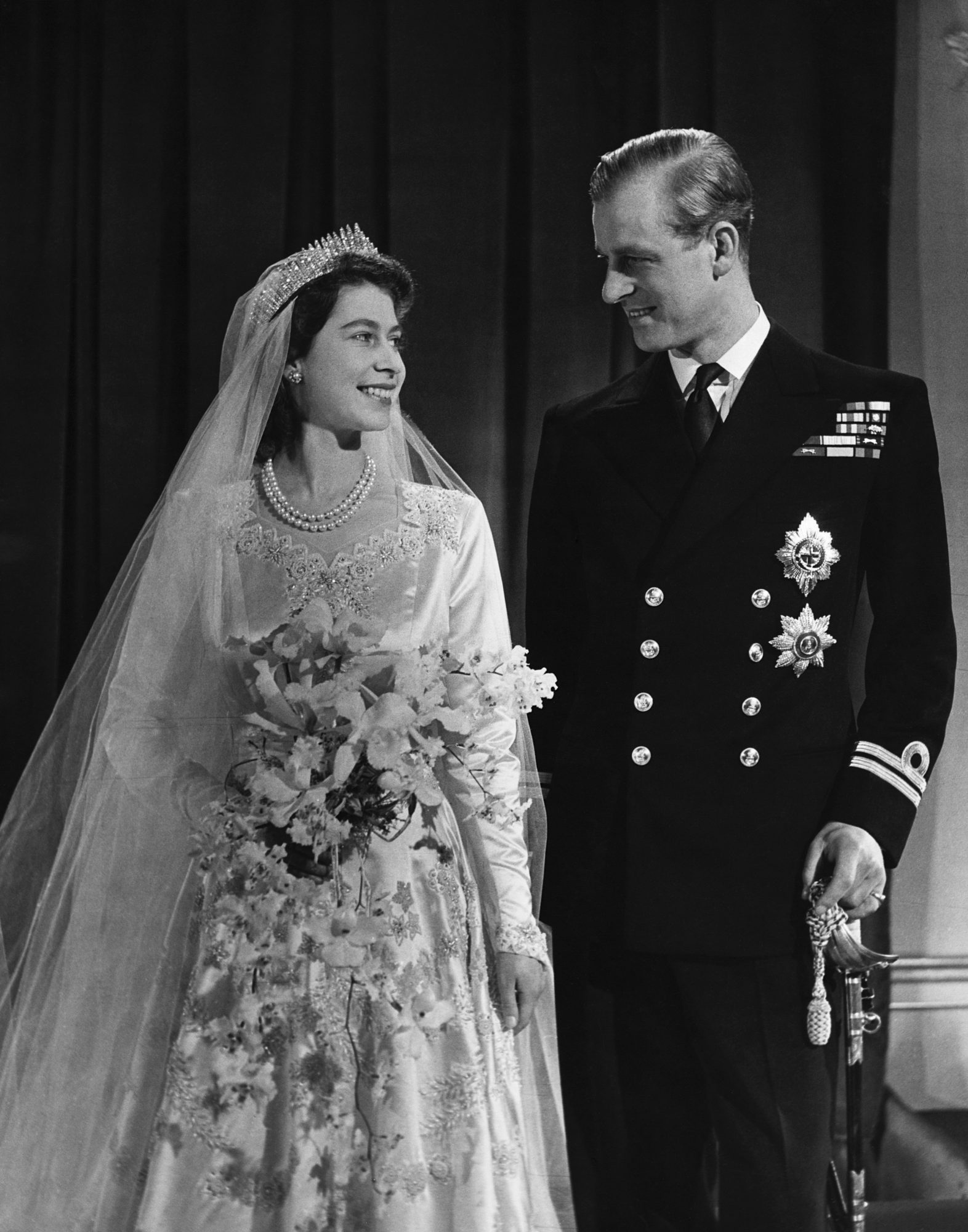 11 điều bạn có lẽ chưa biết về những chiếc vương miện tiara của hoàng gia - 1