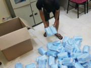 Thị trường - Tiêu dùng - Bắt gần 600 nghìn khẩu trang không nguồn gốc 'tuồn' về Hà Nội