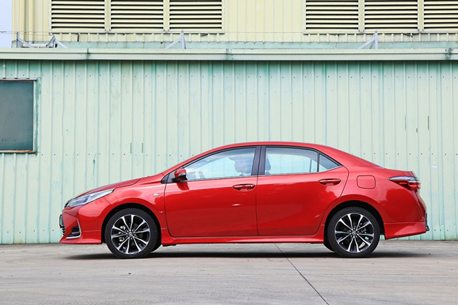 Toyota Corolla Altis 2020 ra mắt thị trường VN, giá thấp hơn bản cũ - 2