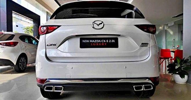 Cao hơn 69 triệu đồng, Honda CR-V bản full có gì hơn Mazda CX-5? - 10