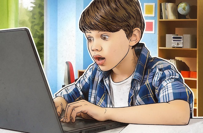 Trẻ em tăng thời gian trực tuyến trên mạng trong giai đoạn xảy ra dịch COVID-19. (Ảnh minh họa)