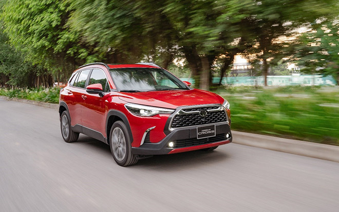 Corolla Cross phiên bản 1.8V