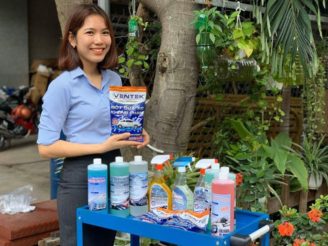 Dung dịch rửa xe không chạm Ventek được phân phối độc quyền từ TAHICO