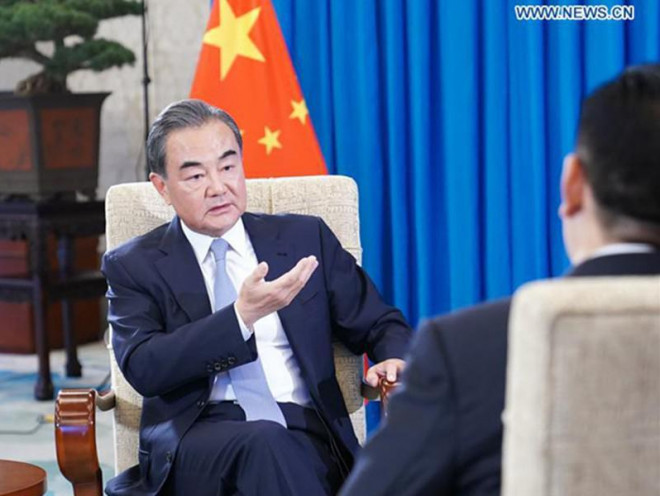 Ngoại trưởng Trung Quốc Vương Nghị nói với Tân Hoa Xã: Quan hệ Mỹ - Trung có thể giảm căng thẳng, đưa hai nước trở lại đúng định hướng không xung đột, không đối đầu, tôn trọng lẫn nhau và hợp tác cùng có lợi. Ảnh: TÂN HOA XÃ