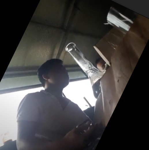 Cảnh "phê pha" ở "lữ quán" của Khanh với các tiết lộ lọt vào thiết bị của chúng tôi, có thể khiến bất cứ ai cũng phải choáng.