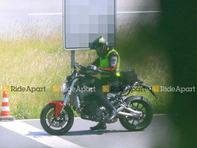 Xe máy - Xe đạp - Lộ ảnh thực tế của "quái thú" Ducati Monster 2021