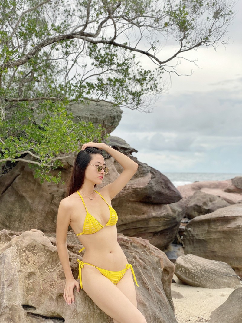 Hoa hậu Việt Nam có số đo đẹp nhất hiếm hoi mặc áo khoe vòng 1 - 5