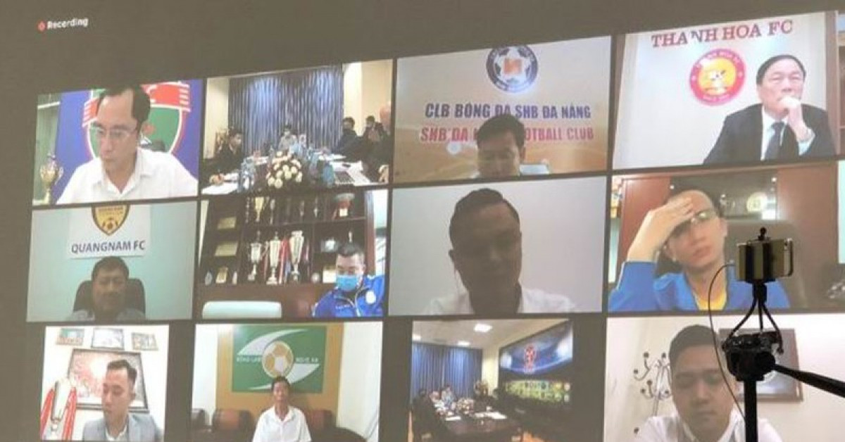 Bóng đá - VFF có dám phạt bầu Đệ?