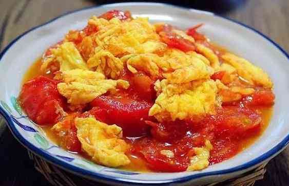 Món trứng sốt cà chua (trứng chưng cà chua) rất đưa cơm lại bổ dưỡng