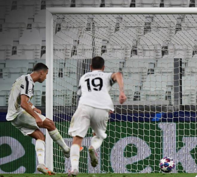 Trực tiếp bóng đá Cúp C1 Juventus - Lyon: Ronaldo hụt hat-trick, nghẹt thở cuối trận - 17