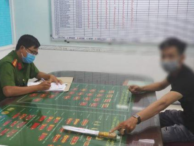 Pháp luật - Công an quận Bình Tân vào cuộc vụ bảo vệ và cư dân chung cư chém nhau