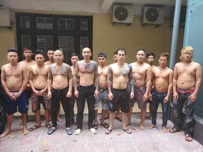 Các đối tượng trong băng nhóm tội phạm của Phú Lê bị triệu tập.