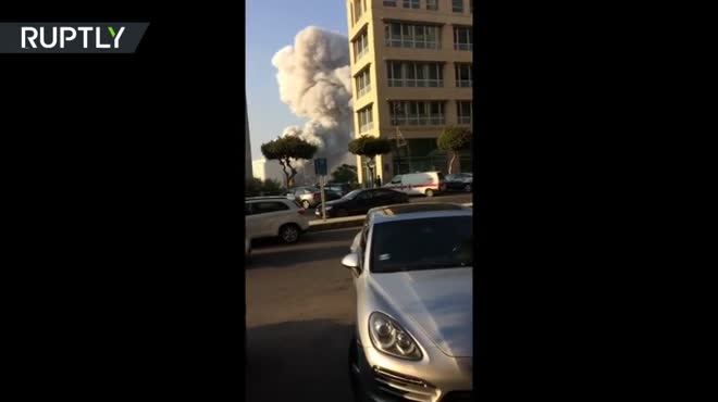 Thót tim nhìn vụ nổ cảng Beirut ở khoảng cách cực gần