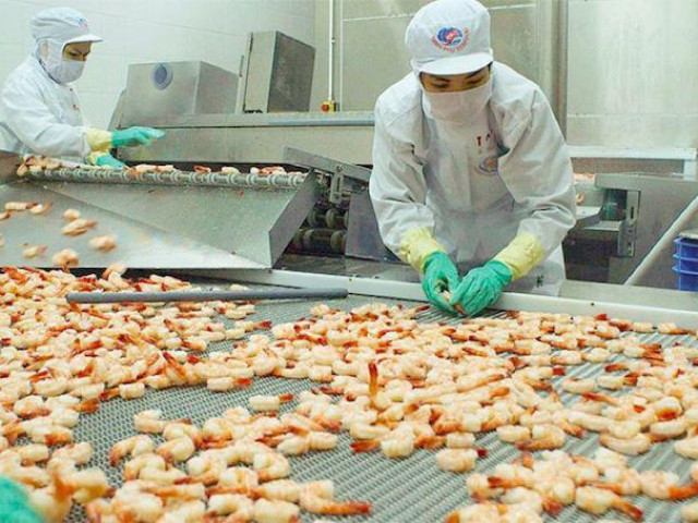 Thị trường - Tiêu dùng - Bất chấp dịch, người Mỹ chi hơn 300 triệu USD để "ăn" tôm VN