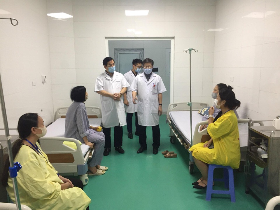Bộ Y tế kiểm tra 2 bệnh viện ở Hà Nội có nhiều nguy cơ - 1